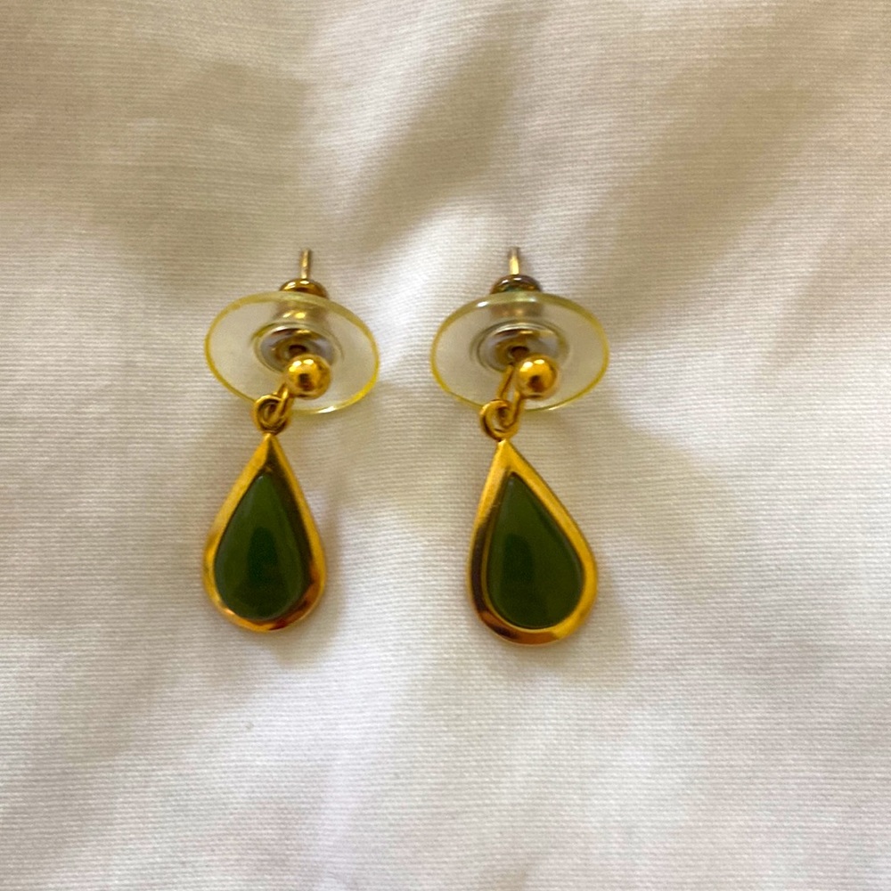 🎉HP🎉 Jonz Gold & Green Dangle Earrings - Picture 3 of 5